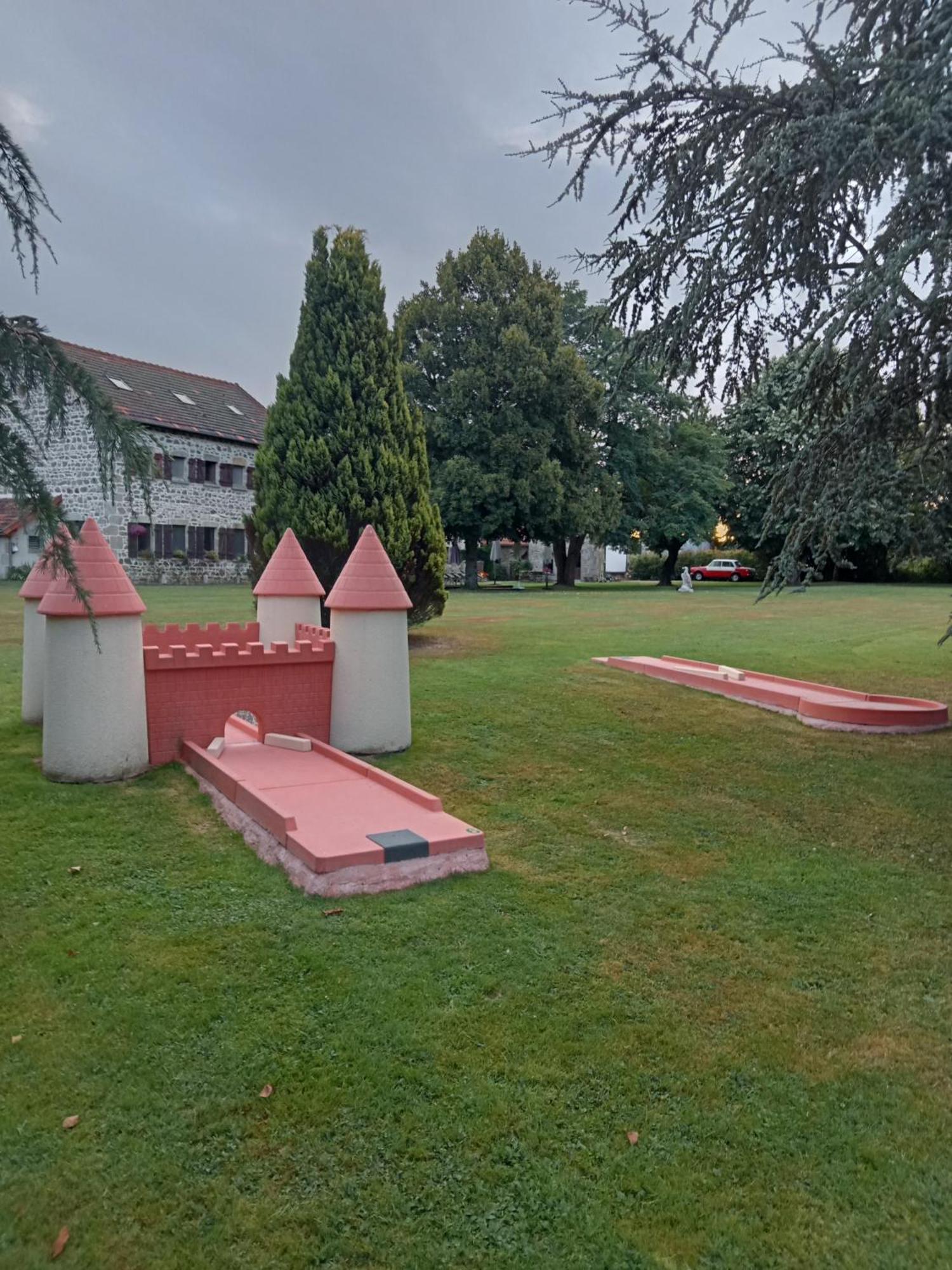 A L'Oree Du Parc Saint-Priest-des-Champs Zewnętrze zdjęcie