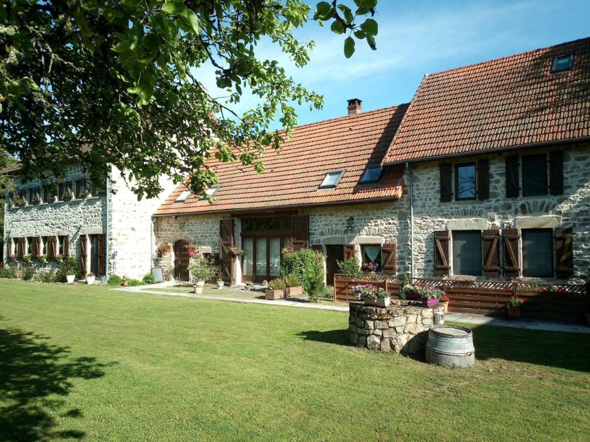 A L'Oree Du Parc Saint-Priest-des-Champs Zewnętrze zdjęcie